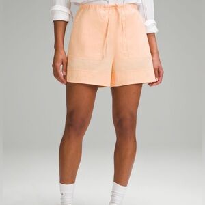 Lululemon Cotton-Blend Poplin High-Rise Short 4" - Peach Bellini